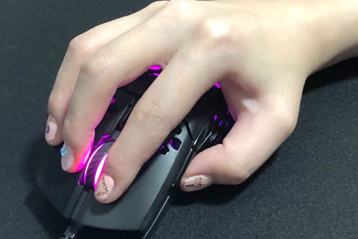 i2jlwƒw𗧂Ă悤ɒuAc̎wŃ}EX͂ނ悤ɎuݎvB̂Ђ炪̂ŁAoXƂ₷łBȂ݂ɕM҂̏ꍇ́Aw̕t}EXɓxŁÂЂ͖Ɏ`肫܂