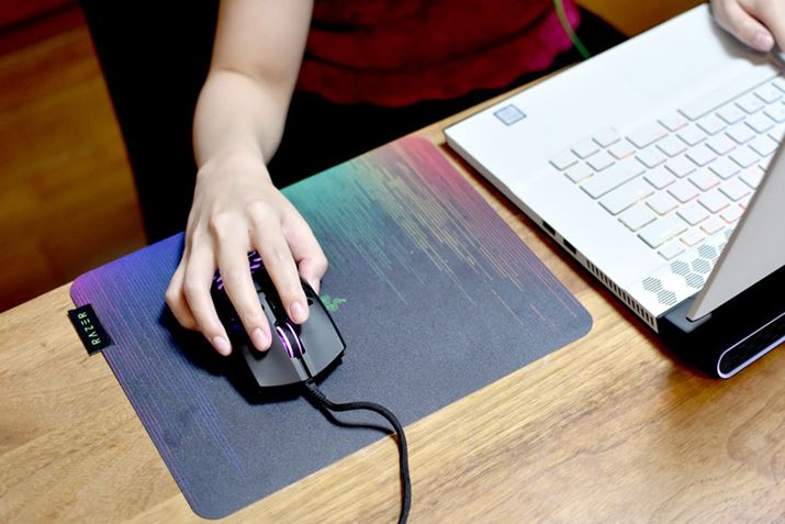 {̂̓bV\ƂȂĂ܂AEhoR[eBO{ĂASăvCł܂