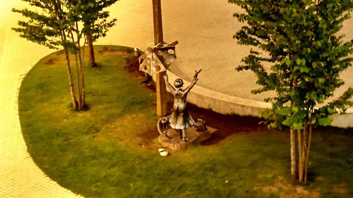 ɏƓ\}]Jɐ؂ւĎBeB\}̒傫ʂĂ邪AAo[ɕ΂FɂȂĂBŜɂڂƂۂŁA\̌Eɋ߂悤