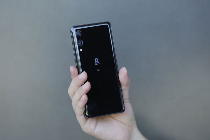 uRakuten Handv́ÂЂɎ܂邿傤ǂ悢TCY4GX}[gtHBuSnapdragon 720v̗pĂ̂ŁAuRakuten Miniv\̌オ҂ł