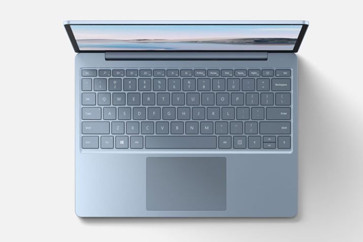Surface Laptop 3ƓlA^̃gbNpbh