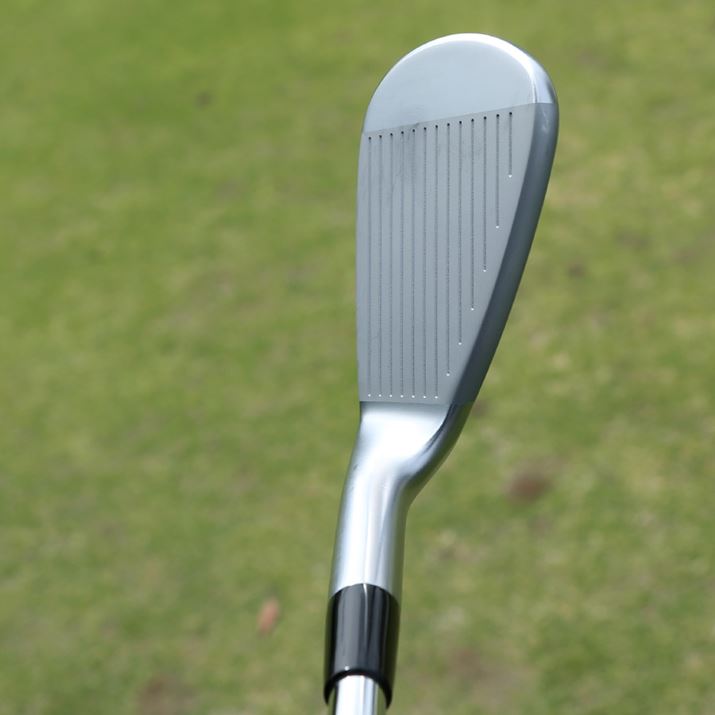 JPX921 tH[Wh ACA#9~Ym̃ACAƂĂ̓gD̃fUCۂdグĂāA炩ۂ܂ˁBgbvu[h͓KxȌŁAwbhTCY͂⏬ԂɎdグĂ܂BO[XtĂāA\Ƃ̃vbV[Ȃ▭Ȋł