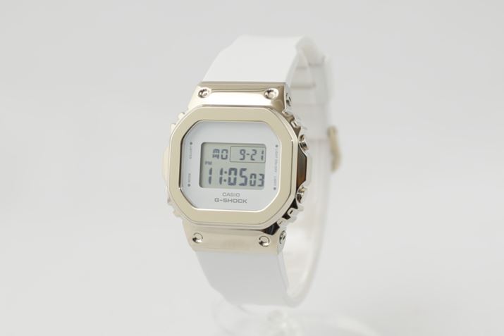 uGM-S5600G-7JFv̌TCgíA25,300~iōj