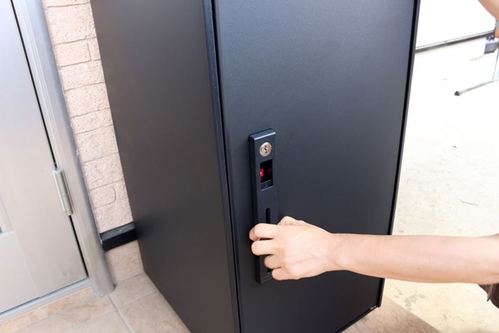 AAugpvƕ\Ăzւ͂؋B{Ă̂ŁAhAĂJ܂