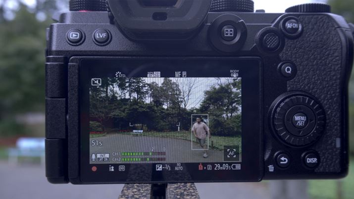 ʏ̎lpg\Ă鎞uJǔătH[JX킹Ăv