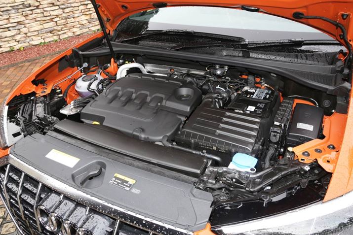 AEfB V^uQ3ṽfB[[fڂĂA2L4N[fB[[^[{GW