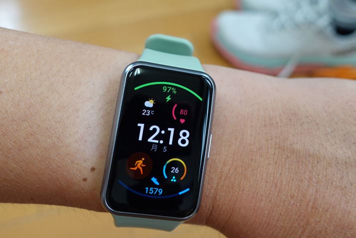 �P�[�X�͖�4.5�i�c�j×��2.8�i���j�p�i�����l�j�̃R���p�N�g�T�C�Y�ł���Ȃ���A�c���f�U�C���Ō��₷��