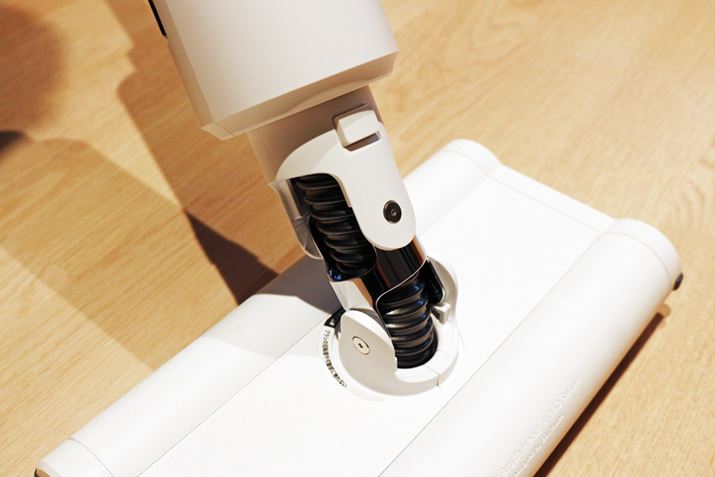 wbhO㍶Eɓ\Ȃ̂ŁApCv̐ڑ̓Z^[ɔzuBWCg͉̓̂悤360°܂B쎞ɌẙƂȂ悤ɁAwbhƖ{̂̋Ȃׂ߂AdSƂĂ̂