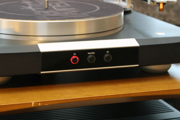 tgɂ́Aꂽۂ̃KXfBXvC𑕔B]Xs[h̐؂ւdON^OFFȂǂ̑sRg[pl𓋍ڂ