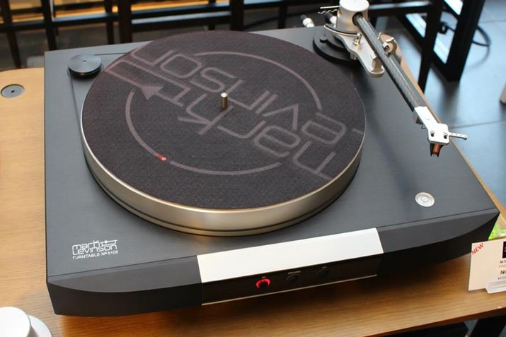 Z^[Xsh̎󂯂ɂ́AeiXt[̃V^[ubVAxAO̗pA܂ƕfނō\ꂽICt[̃xAO{ggpBXshVtgɂ͐ꂽd|̗pBVvȃVOiv[[ƁAlpfʂ̃hCuxggVOxg쓮ƂĂ