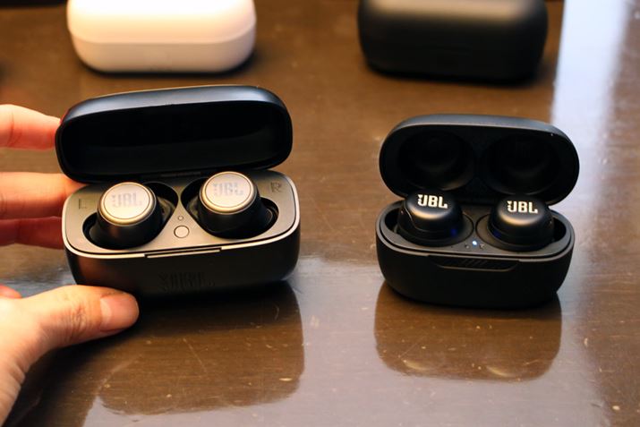 fuLIVE 300TWSviǰp@ƂȂAׂĂ݂ƃP[XRpNgĂ邱Ƃ킩