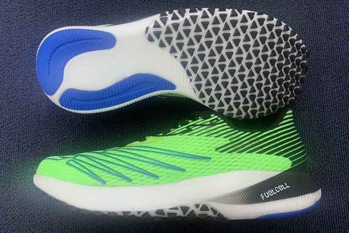 uFuelCell RC Elitev̌TCgíA28,600~iōj