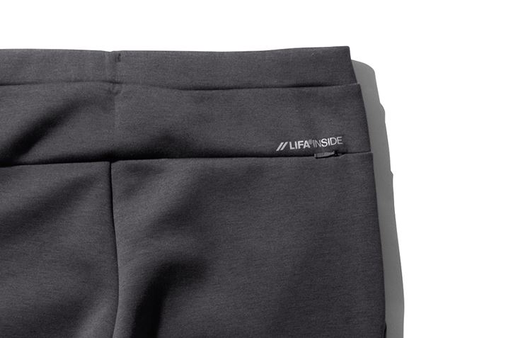 Bt@Xi[̃|Pbgt̃obŃAsȊyfށuLIFA obNObht[XvgĂ