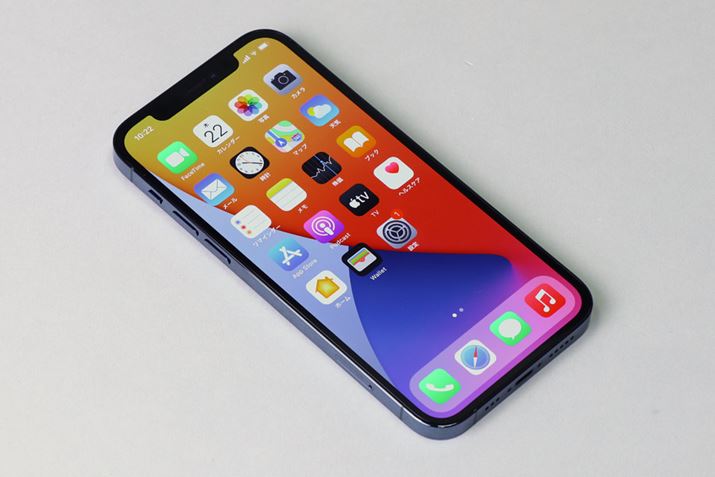 iPhone 12 PrõpVtBbNu[Bt[͌򊴂̂XeXX`[