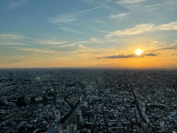 S̓IɔۂȂAɒ[ɈÂȂ肪ȗ[̃V[AX}[gHDR 3̌ʂA邢[ƂƂ݂ɍČłĂƎv܂