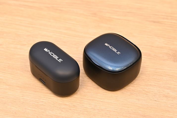 FALCONAEFALCON 2̏[dP[X