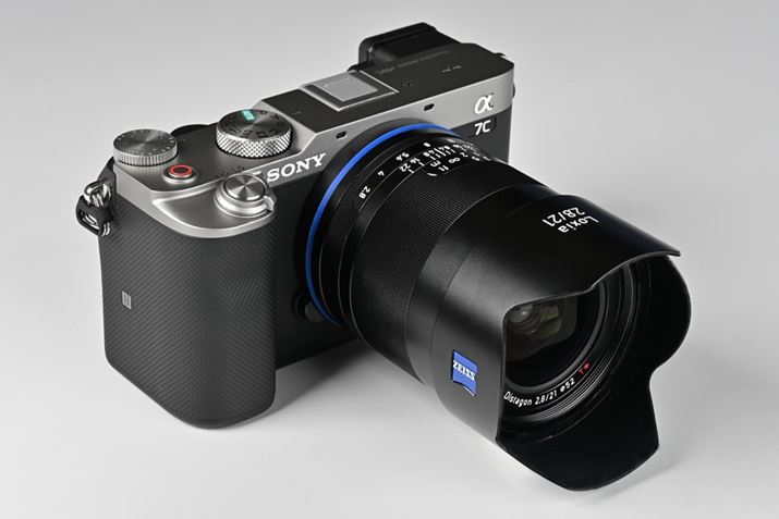 J[c@CX̍LpMFYuLoxia 2.8/21v𑕒C[WBt̃Yt[htĂ