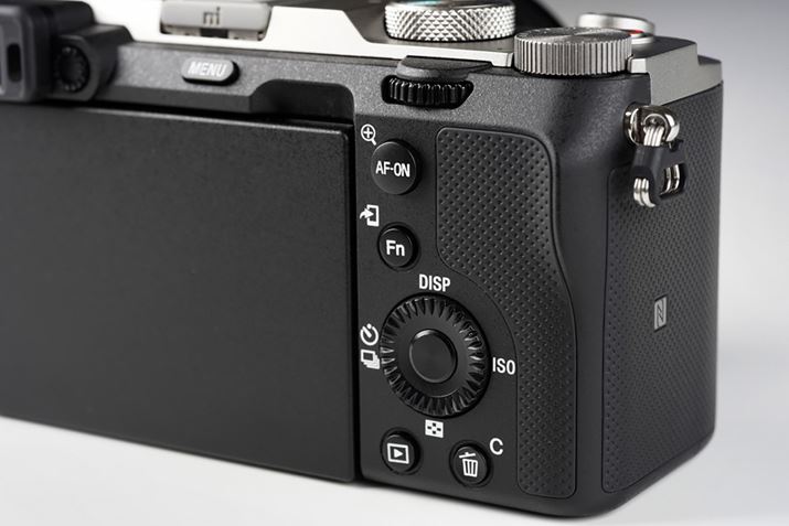 wʂ̃Rg[zC[AF-ON{^̑슴͂ЂƂ