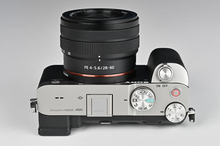 ʂɎBe[h_CƘIo␳_C𑕔B7 IIIƔׂƃtg_C2ނ̃JX^{^iC1/C2jȗĂAɓ{^zuĂ