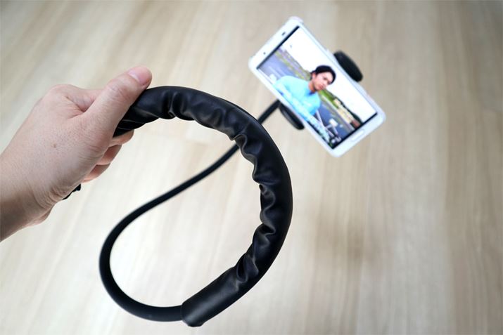 �����Ńt���L�V�u���A�[�������̂悤�Ȍ`�ɂ��Ď�ɂ�������悤�ɂ��܂���