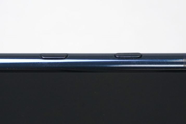 Eʂɂ́uGoogle AVX^gL[viʐ^jƁAVb^[L[iʐ^EjԁBL[̍ɔȍĂAGŎʂł悤ɍHvĂ