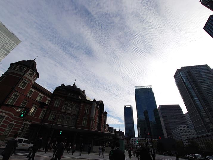 ۂ̗̓[̌iFBH̋ɏœ_킹ĂBÂrWȂǓ̈ۂ̂܂܂̎dオ肾BtCAT*R[eBỎeŃtA͗}Ă