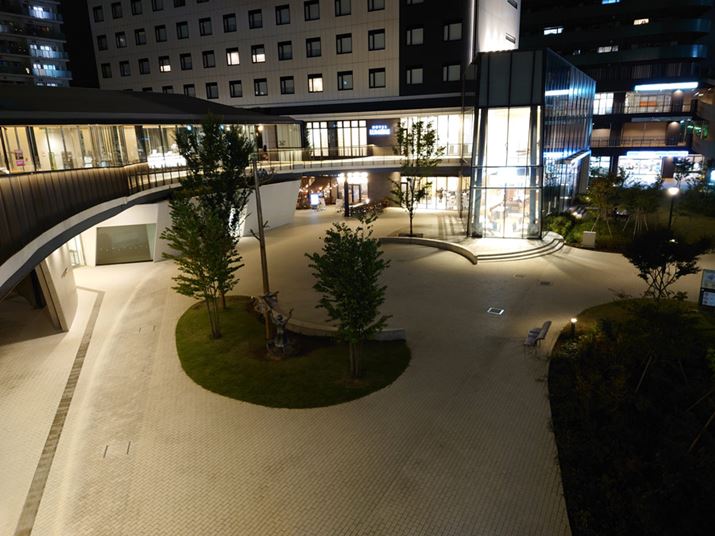 ƓV[WJɐ؂ւĎBeBAo͂RAW+JPEGɕύXĂB\}̒ẼnCCgOaĂBRAW+JPEGɂ邱ƂDWIveB}CU[삵ȂȂ悤