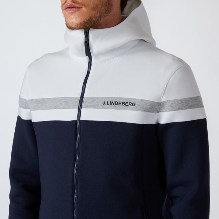 J[͎ʐ^̃zCĝقACgO[