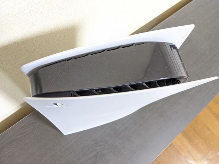 Vʂ̓GAt[̃Xbg܂BuBêƂ̓zR@vƂĂ܂łA{̂̃ubÑp[c͌̂fނ̂߂AzRt₷Aڗ₷AƂ̂ȊzłB͕pɂɍs܂傤