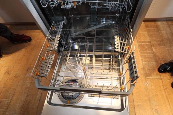 |bg␅𗧂ĂĐݒuł钷s