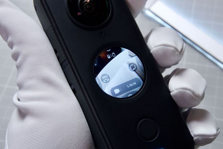 {̒ɂ̓^b`Ή̃J[fBXvC𓋍ځB킴킴J{̂ƃyAOX}zŃAvJȂĂBe̐ݒȂǂύXł̂ŕ֗ł