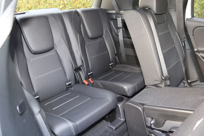 uGLB 250 4MATIC Sportsv3ڃV[g