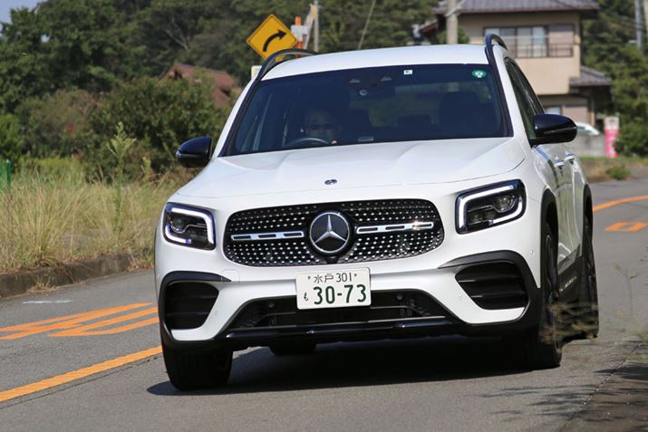 uGLB 250 4MATIC Sportsv̑sC[W