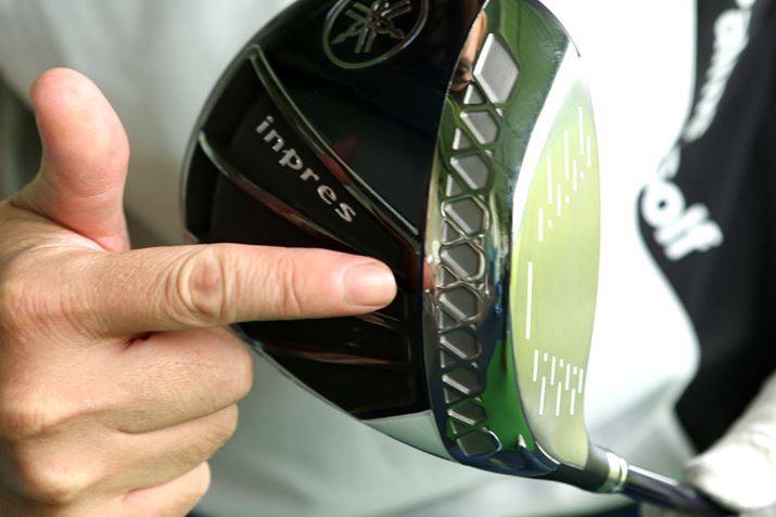 Xs[h{bNX̓\[ɂڂĂ܂BtF[Xӂ̍グ邱ƂŁA{[߂Ă܂