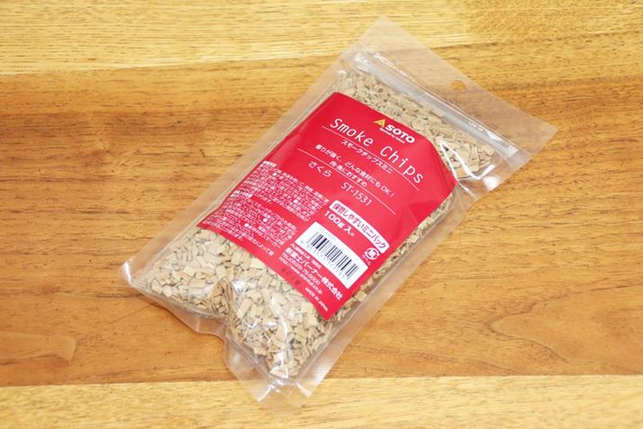 �������A�s�̂̃X���[�N�`�b�v���g���Ă�OK�B�X���[�N�`�b�v�ɂ͂��낢��Ȏ��킪����܂����A������菉�S�҂Ȃ�A�ǂ̂悤�ȐH�ނɂ������u�T�N���v�͂����Ă��B����Ă�����A�{���┒�g���ɍ����Â�����́u�����S�v�A���⋛�ɓK���ĉ����H�ނɂȂ��݂₷���u�N���~�v�Ƃ����悤�ɁA�H�ނɍ��킹�ăX���[�N�`�b�v��ς��Ă݂�Ƃ����ł��傤