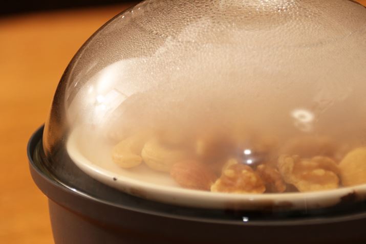 ���M���Ԃ́A�X���[�N�`�[�Y�Ɠ�����5���B���Ό�A�K���X�ӂ������Ԃ����܂�10���Ԓu���Ă����̂������ł�