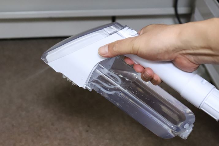 lwŃgK[ƁAmY琴^N̐vVbƎˏoBŃJ[ybgL͈͂ŔG炵܂