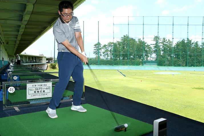 �ςɗ͂܂��A�T���b�ƐU��Ǝ��R�Ƌ����e�����łĂ�̂����̃N���u�B45.75�C���`�Ƃ���Ȃ�ɒ����ł����A�~�[�g�͂��₷���ł�