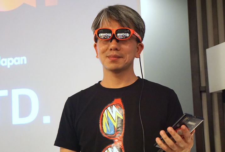 NrealЂ̕ВJoshua YeóA2019N10ɍsuŁA{̃\tgEFAx_[ɌăAv̊J̒񋟁AуGoWFXg̔CȂΉpӂ邱Ƃ𖾂炩ɂĂBuNrealLightvgVAvT[rX̓oꂪ҂