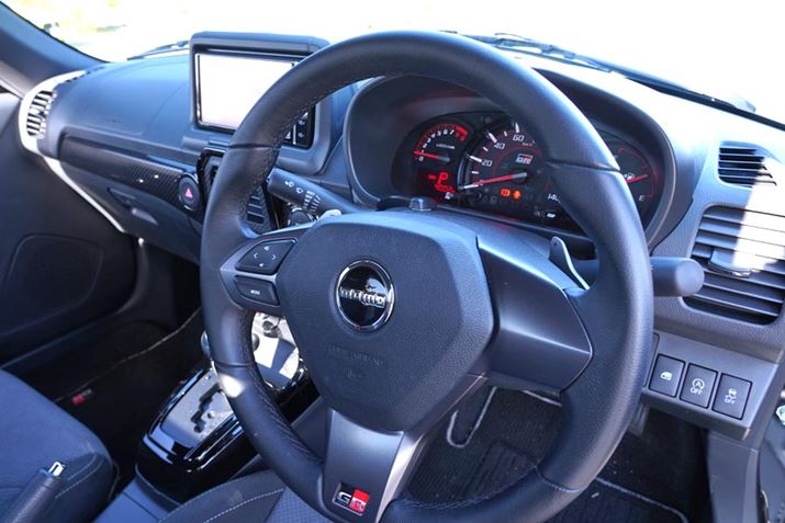 XeAO͐̂̒ԃX|[cuhuMOMOvBSnA`BȂǂɕs͂܂