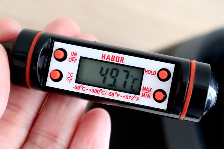 45x̏łÂ49Ǝ኱x߁B͂菭߂̉xɎdグݒɂȂĂ̂܂