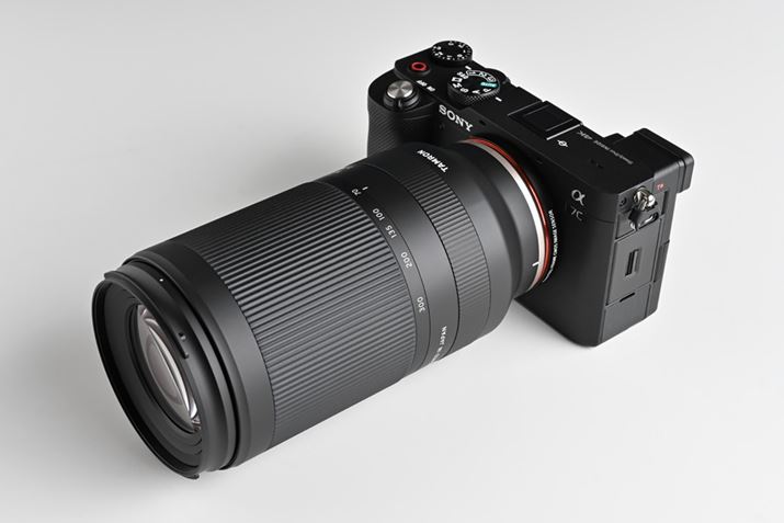 2020N1029ɔɂȂA^̐Vf70-300mm F/4.5-6.3 Di III RXDB\j[E}EgpŁAy^Cv̖]Y[Yłi摜̃J{fB̓7Cj