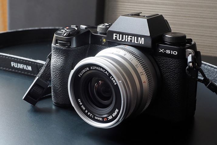 富士フイルム - 富士フイルム X-S10 FUJIFILM ボディ 美品 xs10の+