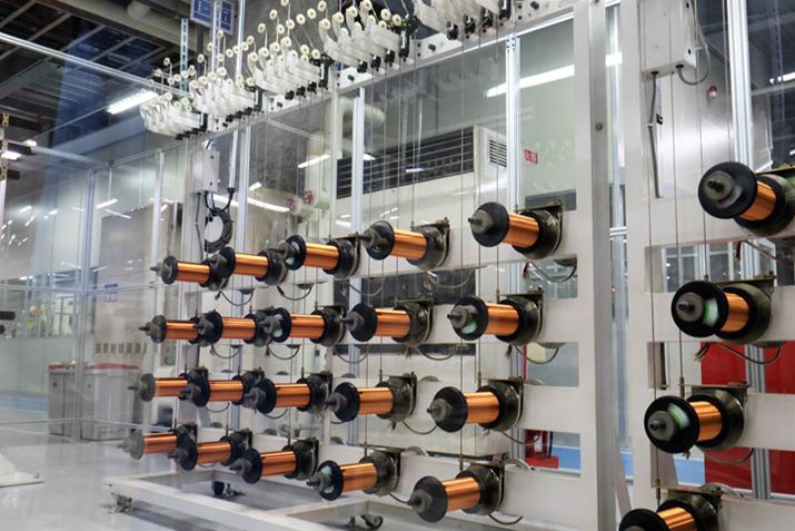 ڂɌȂɍׂ̓dɂQ荇킹ăRC܂