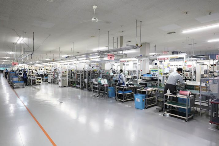 _ˍHł́AIHNbLOq[^[Ŗ400i𐻑Ă邽߁AZԂőΐ̕i𐳊mɑgݗĂׂA˂ɍIŌIȃC݌vǋĂ܂