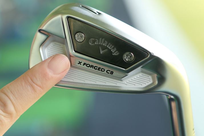 ���̒��ɂ͂ӂ��̃^���O�X�e���E�F�[�g�����ڂ���Ă��āA�œK�ȏd�S�ʒu�����������Ă��܂��B�����ڂɂ��J�b�R�����I