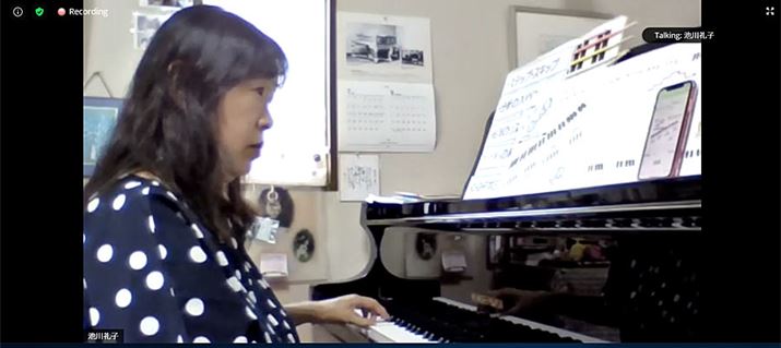 uZoomvȂǂ̃ICcAvpāAICŃsAm̃bXusĂł