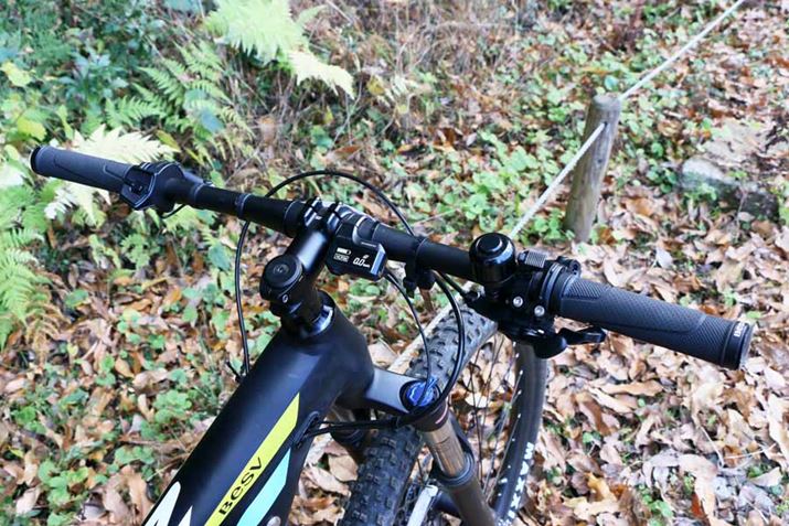 680mm̃nh́A}EeoCNƂĂ͋߁BAł͕ʎ]Ԃ̋Kł600mmȉL߁AHʖ@߂uʎ]Ԃ͈̏ŕʍs邱Ƃłvɂ͊YȂB܂AȂłĂs͔F߂ĂȂ̂Œӂ悤