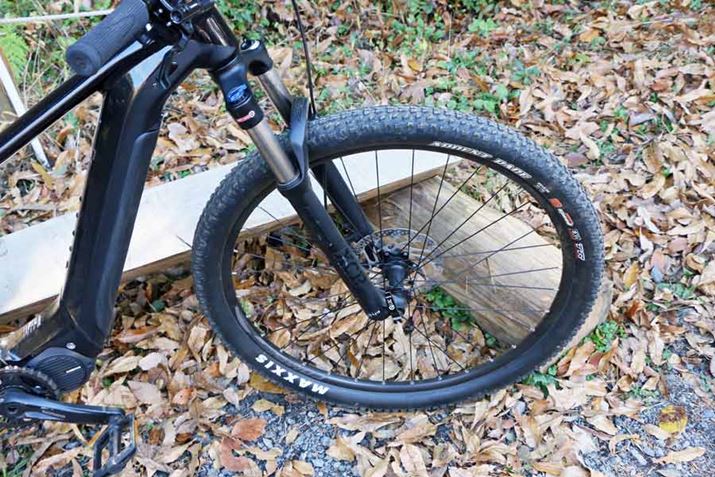 ȃ傫29×2.35C`̃^C𑕔BtgTX̃gxʂ100mm