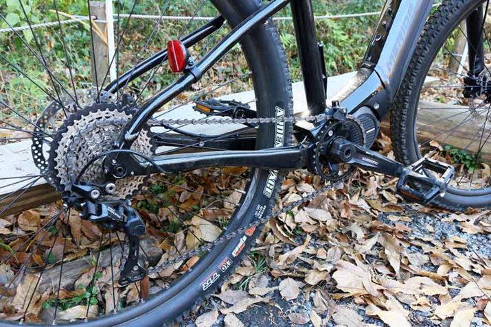 R|[lg̓V}muDEOREv10Btgɂ͕ϑ𓋍ڂȂ